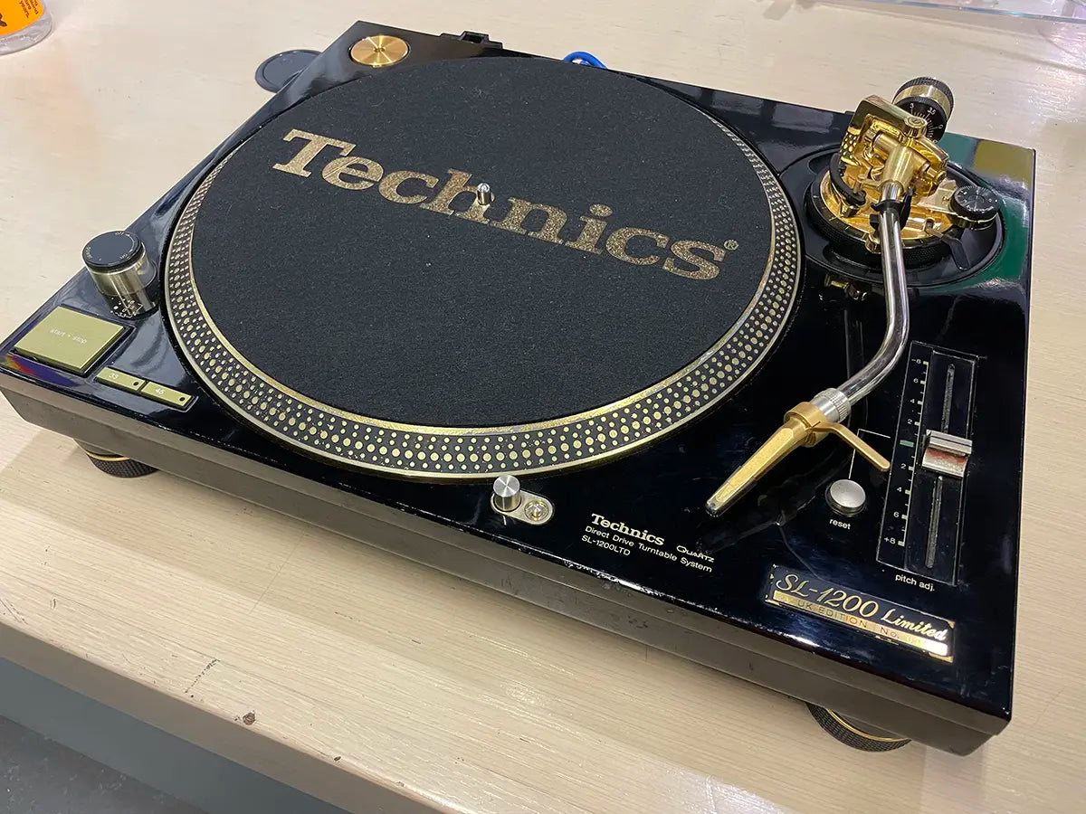 Technics SL-1200 LIMITED | 25th Anniversary Limited Edition Gold Turntable (Refurbished) RARE