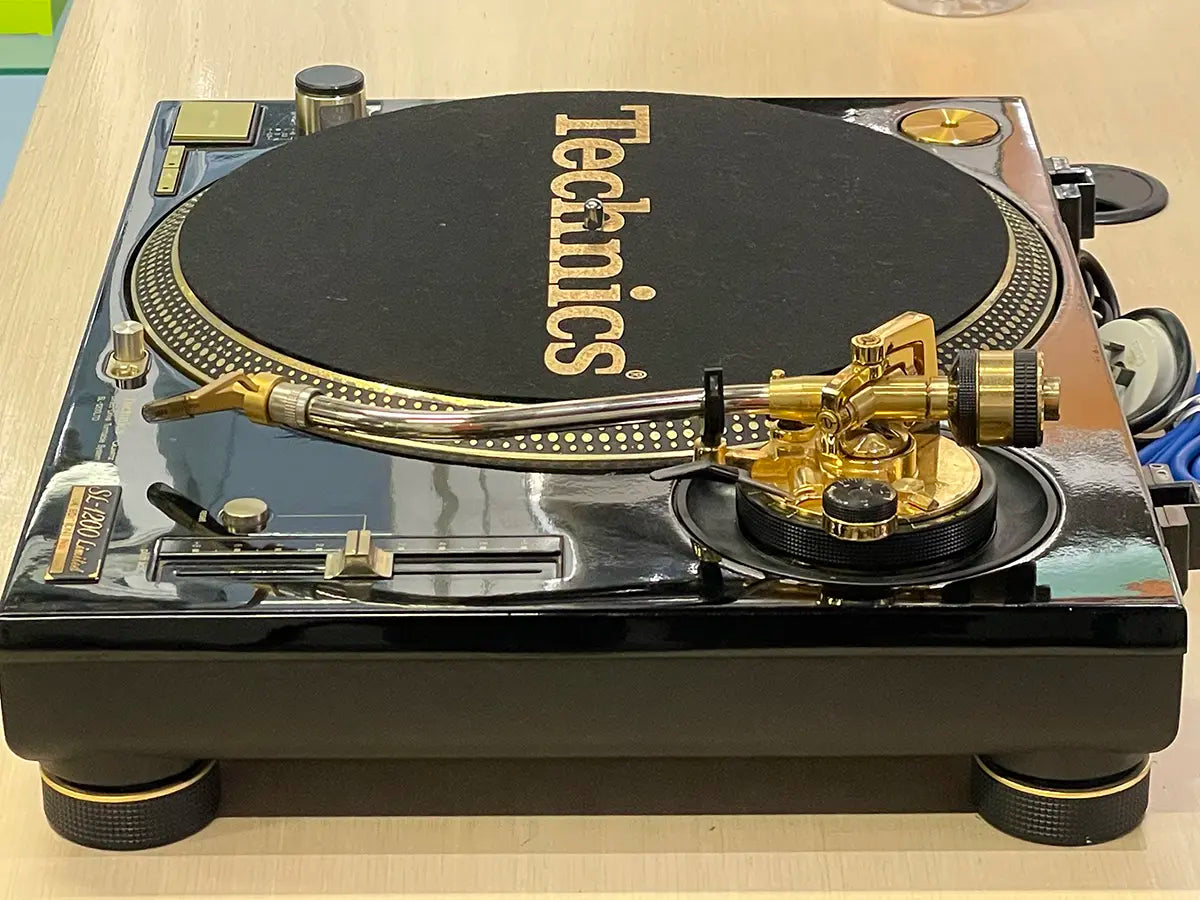 Technics SL-1200 LIMITED | 25th Anniversary Limited Edition Gold Turntable (Refurbished) RARE