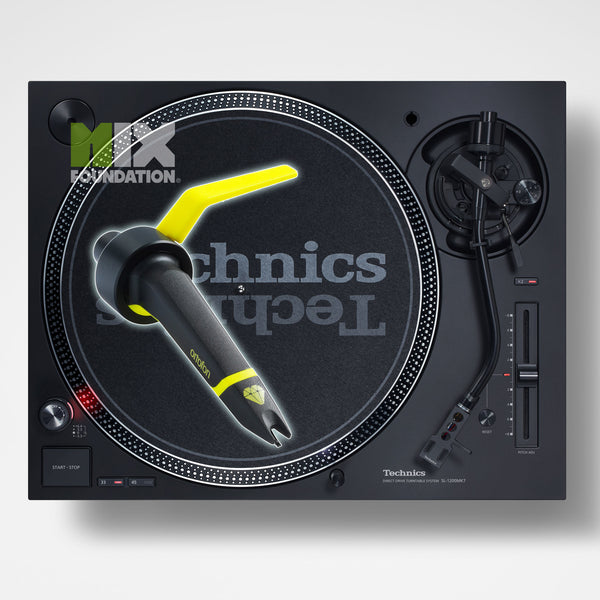 Technics SL-1210MK7 DJ Turntable with Ortofon Concorde Club 